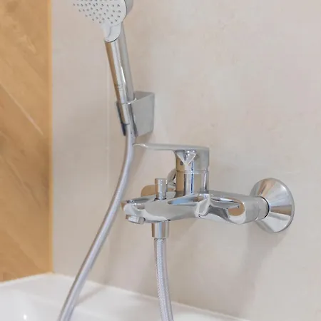 Stylish Zdziechowskiego With Parking & Office By Renters