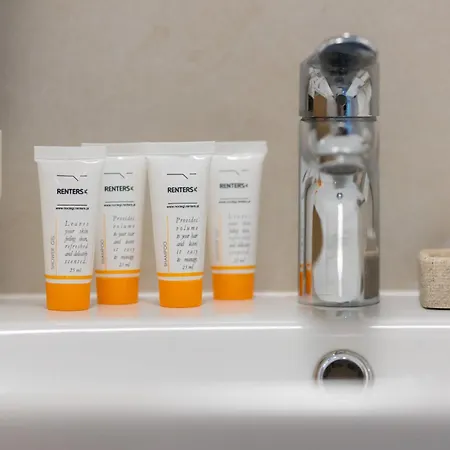 Stylish Zdziechowskiego With Parking & Office By Renters Apartamento