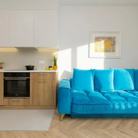 Stylish Zdziechowskiego With Parking & Office By Renters *