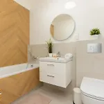 Lejlighed Stylish Zdziechowskiego With Parking & Office By Renters Warszawa