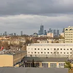 Stylish Zdziechowskiego With Parking & Office By Renters Warszawa