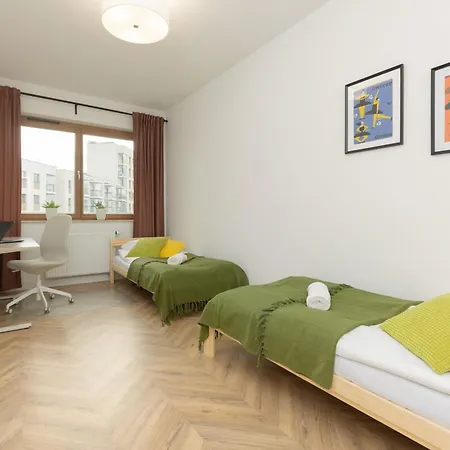 Stylish Zdziechowskiego With Parking & Office By Renters Lejlighed